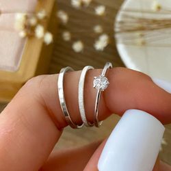3988 - Trio de Alianças de Solitário em Prata Namoro Brasília 1,5mm - Joias MB Loja Oficial