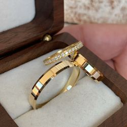 5906 - Trio de Alianças Goiânia 3,5mm + Aparador 2mm com Pedras. Em Ouro 18k - Joias MB Loja Oficial
