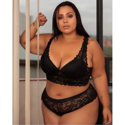 Conjunto Plus Size Croped Alça De Renda Preto C/ca... - JOYCEPRADO