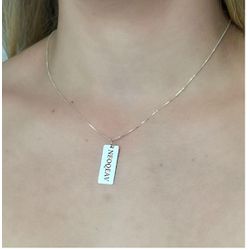 Colar retangular Nome NEOQEAV - 451333 - Karoline Alianças 