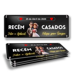 As placas de casamento para noivos são um detalhe encantador que adiciona um toque pessoal à celebração. Elas podem ser usadas de várias maneiras e geralmente refletem o estilo e a personalidade do casal. 