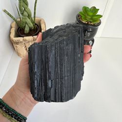 TURMALINA NEGRA 1.166KG 11CM - PEÇA ÚNICA - Ktw Cristais