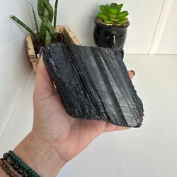 TURMALINA NEGRA 1.015 KG 11CM - PEÇA ÚNICA - Ktw Cristais
