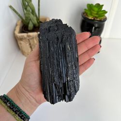 TURMALINA NEGRA 714G 12CM - PEÇA ÚNICA - Ktw Cristais