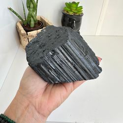 TURMALINA NEGRA 1074G 9CM - PEÇA ÚNICA - Ktw Cristais