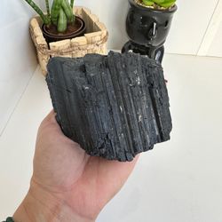 Pedra Bruta Turmalina Negra 955g 10 cm - Peça Única - Ktw Cristais