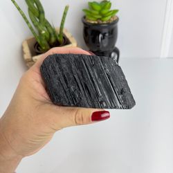 Pedra Bruta Turmalina Negra 390g - COD 02 Peça Única - Ktw Cristais