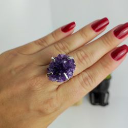 ANEL AJUSTÁVEL PEDRA DRUSA DE AMETISTA PRATEADO - TRANSMUTAÇÃO DE ENERGIAS - Ktw Cristais
