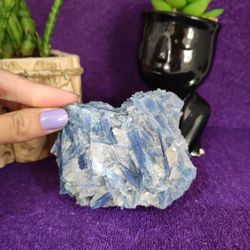 PEDRA BRUTA CIANITA AZUL COD 02 / PEÇA ÚNICA - Ktw Cristais