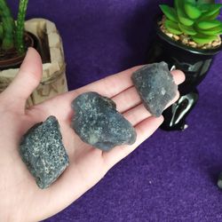 PEDRA BRUTA SAFIRA - CONSCIÊNCIA - Ktw Cristais