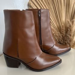 Bota Isa Conhaque Couro Legitimo - ISA-CONHAQUE - KUENTO SHOES