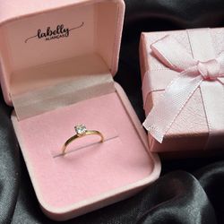 ANEL SOLITÁRIO TRADICIONAL - BANHADO A OURO18k - 0... - Labelly Alianças