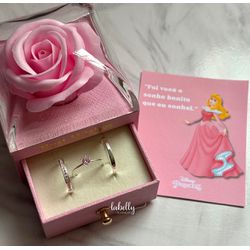 ALIANÇAS AURORA 2MM - COM ANEL SOLITÁRIO IMPERATRI... - Labelly Alianças