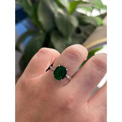 Anel Pedra Oval Verde Esmeralda Ajustável Ródio Br... - LACARMEN