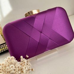 Clutch Retangular Acetinada Ultra Violeta - LACARMEN