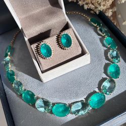 Conjunto Brinco e Colar Pedras Ovais Verdes - LACARMEN