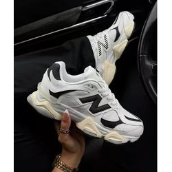 Tênis New Balance 9060 Branco Preto - NB110 - LA CASA DO DROP