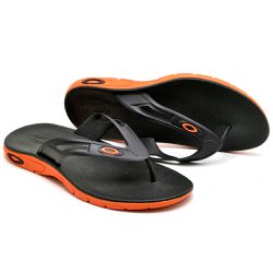 Chinela Oakley Rest Preto e Laranja - OAK800 - LA CASA DO DROP