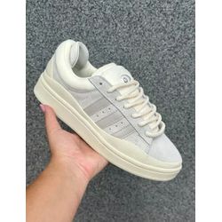 Tenis Adidas Badbunny Creme - OT03 - LA CASA DO DROP
