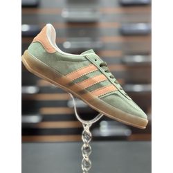 Tênis Adidas Gazelle Indoor Verde Claro e Rosa - G... - LA CASA DO DROP