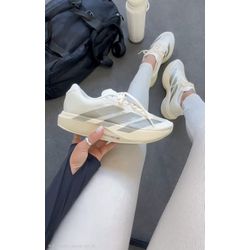 Tênis Feminino Adidas Adizero Evo SL - Off Prata -... - LA CASA DO DROP