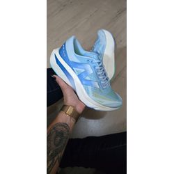 Tênis Feminino New Balance Fuelcell Rebel V4 - Azu... - LA CASA DO DROP
