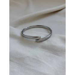 Bracelete Rígido Cruzado Smooth em Aço Inox Prata ... - LDSEMIJOIAS