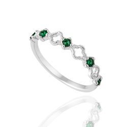 Anel Trevos Com Zircônias Esmeralda Prata 925 - A4... - LE BEAU