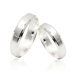 Par de Aliança Reta Borda 4mm Zircônia Prata 925 -... - LE BEAU