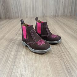 Botina Infantil Zboots Em Couro Nobuck Café/Rosa 8... - LETÍCIA COUNTRY IMPORT'S
