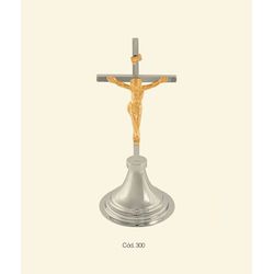 CRUCIFIXO DE MESA CROMADO COM INRI DOURADO 19CM - ... - LOJA DA PARÓQUIA - OBJETOS E PARAMENTOS LITÚRGICOS