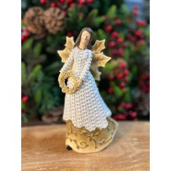 Anjo em Resina Guirlanda Branco e Bege Decoração N... - BARBIZAN DECORE