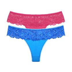 Kit com duas calcinhas fio.