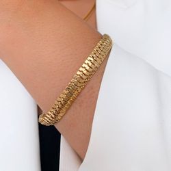 Pulseira na corrente de malha - P463 - Lojas das Revendedoras