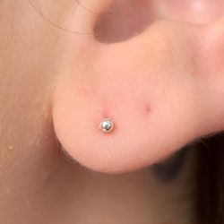 brinco esfera 2mm prata 925 - B2922 - Lojas das Revendedoras