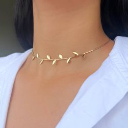 Chocker Liso com Folhas - C1166 - Lojas das Revendedoras