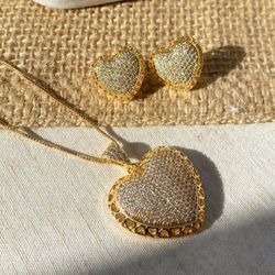 Conjunto de coração em micro zircônia - CON7461 - Lojas das Revendedoras