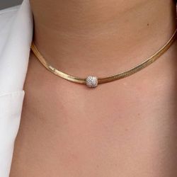 Chocker de fita com detalhes cravejado - C1434 - Lojas das Revendedoras