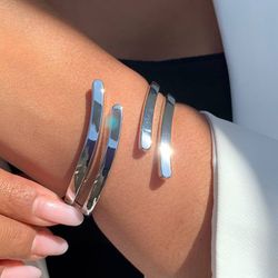 Bracelete trabalhado Bijoux - P72 - Lojas das Revendedoras