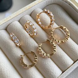 Trio de brinco de argola com zircônia - B85182 - Lojas das Revendedoras