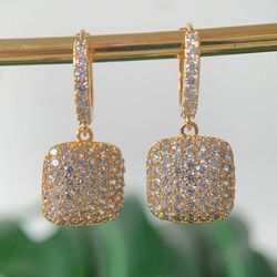Brinco de argola trabalhada na micro zircônia - ... - Lojas das Revendedoras