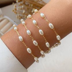 Pulseira de perolas delicadas - P153 - Lojas das Revendedoras