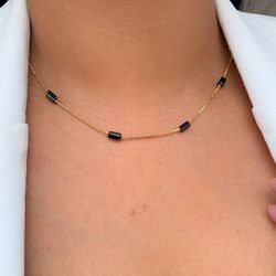 Chocker com detalhes pretos - C9050 - Lojas das Revendedoras