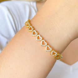 Pulseira Com Corações Vazados Cravejados - P601 - Lojas das Revendedoras