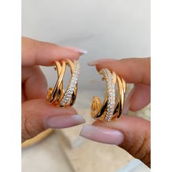 Brinco De Argola Cravejada Na Zircônia - B3099 - Lojas das Revendedoras