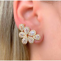 Brinco ear cuff cravejado na micro zircônia com de... - Lojas das Revendedoras