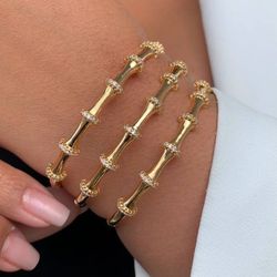 Bracelete Bamboo com Detalhe Cravejado - P2481 - Lojas das Revendedoras