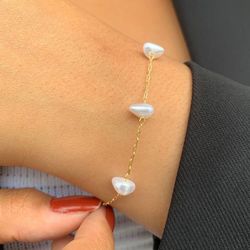 Pulseira de pérolas delicadas - P3369 - Lojas das Revendedoras