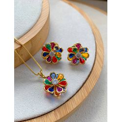 conjunto de flor na zircônia colorida - CON7273 - Lojas das Revendedoras
