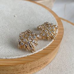 Brinco ear cuff com detalhes - B85899 - Lojas das Revendedoras